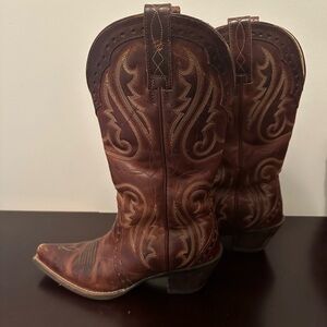 Ariat size 6 brown cowgirl boots